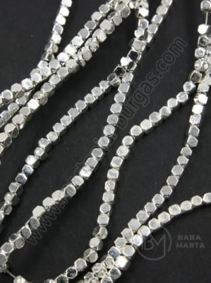 Cub de hematit 2x2mm gaură fațetată 0.6mm ~200 buc ~40cm 1 buc 353205