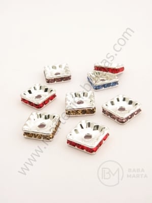 Pătrat 10x10x3mm cu cristale albe MIX 10 buc 301407