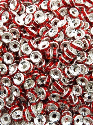 Șaibă albă 6x2.5mm cristale roșii gaură 1.8mm 1000 bucăți 302250