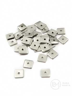 OȚEL pătrat 6x6x1mm (304) gaură 1mm 20 bucăți 303007