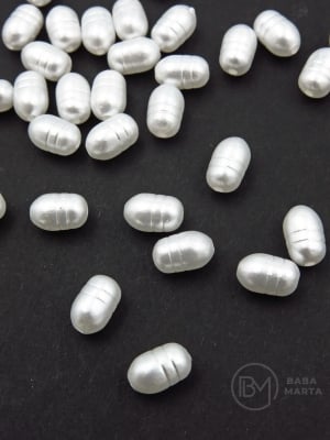 Plastic alb perlat 9x6mm gaură 1.2mm 40 grame ~200 buc 312977