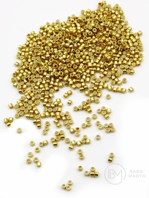 Mărgele de sticlă 2x2mm 40grame ~4400 bucăți 331141