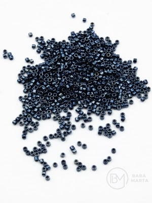 Mărgele de sticlă 2x2mm 40grame ~4400 bucăți 331143