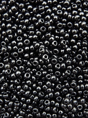 Mărgele de sticlă ~4x~3mm 6-0 perlă neagră calitatea I ~750 bucăți 331851