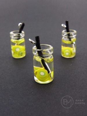 Pandantiv din sticlă 18x10mm cocktail din argint 2 bucăți 335664