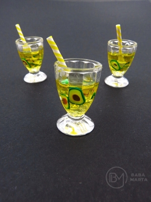 Pendant pahar plastic 25x17mm cu orificiu pentru cocktail 2mm 2 pieces 335682