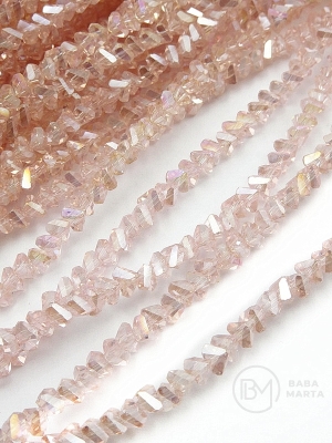 Triunghi cristalin 3x4x3mm curcubeu 35cm ~130 pieces 1 şir 342785