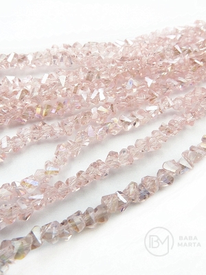 Triunghi de cristal 3x4x3mm arc AB ~33cm ~130 bucăți 1 șir 342811