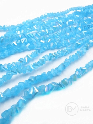 Triunghi de cristal 3x4x3mm arc AB ~33cm ~130 bucăți 1 șir 342822