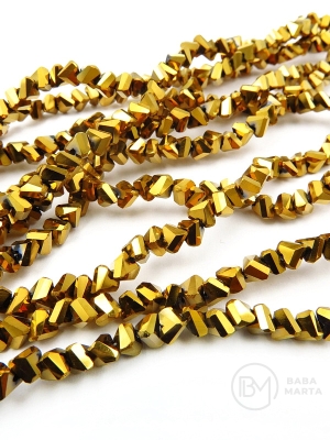 Triunghi cristal 3x4x3mm culoare aurie ~33cm ~130 bucăți 1 șir 342825
