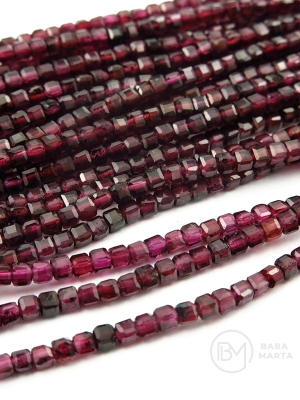 Granat ~2.5x~2.5mm fațetat cubic ~38cm ~160 bucăți 1 șir 351960