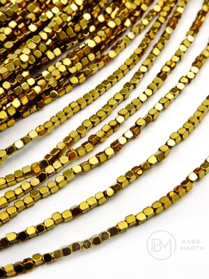 Hematit pătrat fațetat 1.5x1.5mm, culoare aurie, gaură 0.5mm, 40cm, ~260 buc., 1 brad, 353554