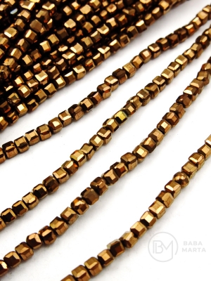 Hematit pătrat fațetat 2.5x2.5mm culoare bronz gaură 0.6mm 40cm ~150 buc 1 brad 353565