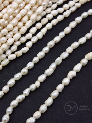 Perlă naturală ~3x~4.2mm ~35cm ~80buc 355715