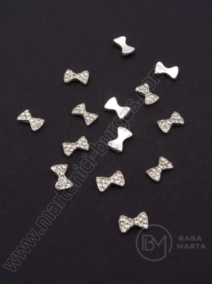 Forma metalică cu cristal 4x7x2mm pentru manichiură 1 bucată 151373
