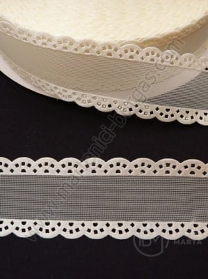 Panglică organza ecru 26mm cu dantelă ecru 1 pachet 5 metri 451392
