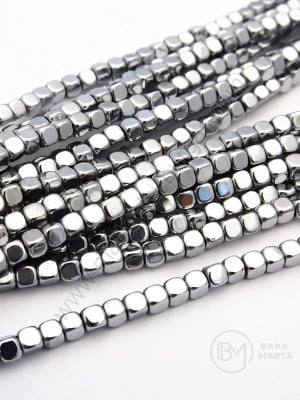 Cub de hematit 3mm, gaură nemagnetică 1mm ~130 buc ~40cm1wt 352827