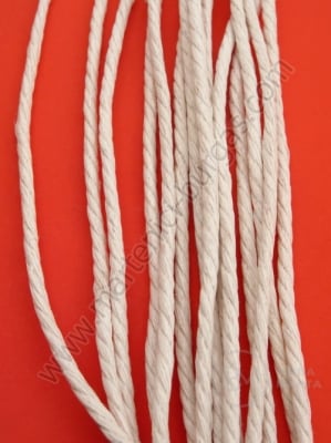Sfoară albă cu țepi 3mm.~80 metri 441078
