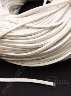 Panglică albă 3x2mm piele naturală 1 metru 421125