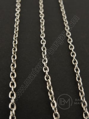 Lanț metalic 3x2x0.5mm culoare argintie 1 metru 301265