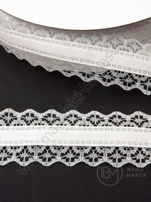 Panglică de satin albă cu dantelă 28mm 1 pachet 5 meters 451328