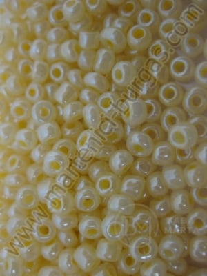 Mărgele de sticlă Ceylon 4mm 50g 334031