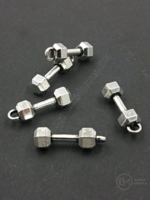 Ganteră metalică pendantiv 20x4mm color argintie 1 pachet 5 buc 306577