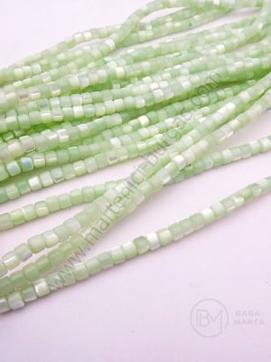 Colier cub de perle ~4x~4x~3.2mm 40cm ~128 buc 1 buc 352842