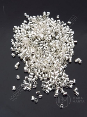 Tijă de sticlă transparentă cu centru argintiu 2x2mm 1 pachet 40g 331512