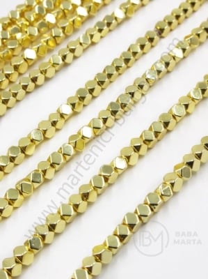Cub de hematit 3x3mm gaură fațetată 0.8mm ~135 buc ~40cm 1 buc 353208