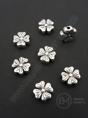 Mărgele metallice trifoi 10x10x4mm color argintie 1 pachet 10 buc 306535