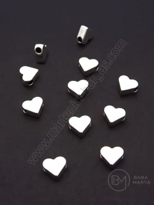Margele metallice 7x7x3mm inimă culoare argintie 1 pachet 20 buc 306548