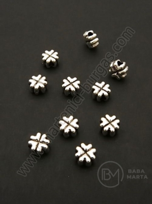Mărgele metallice trifoi 6x3.5mm color argintie 1 pachet 30 buc 306456