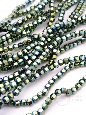 Hematit 3x3mm nemagnetic gaură 1mm ~150 buc ~40cm1wt 352679