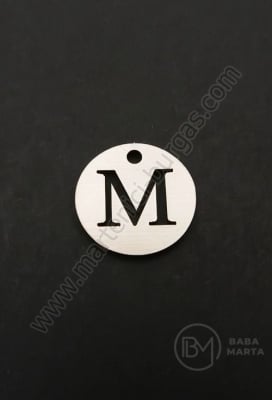 Pandantiv litera M oțel 13x1mm gaură 1.5mm 1 buc 305579