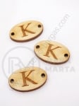 Placă de lemn 25x16x3mm lettera <b>K</b> gaură 2.5mm 1 pachet 10 buc 182250
