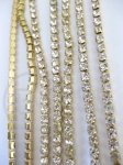 Panglică metalică aurie cu cristal transparent SS 6 -2mm 1 meter 151013