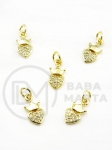 Pandantiv inimă cu coroană 12x6.5mm alamă cu zirconii 305244
