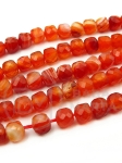 Cub de carneol ~5.2x~5.2mm gaură fațetă 0.6mm 32cm ~61 pieces 1 șir 351620