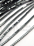Hematit pătrat fațetat 2x2mm gaură 0.7mm 40cm ~200 buc 1 brad 353556