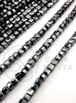 Hematit pătrat fațetat 3x3mm gaură 0.8mm 40cm ~130 buc 1 brad 353566