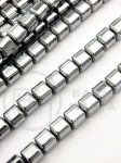 Hematit pătrat 8x8mm, culoare argintie, gaură 1.5mm, 40cm ~50buc 1 brad 353582