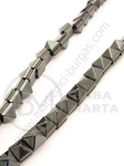 Țepușă de hematit 8x8x8mm, gaură nemagnetică 1mm ~53 buc 1 buc 352321