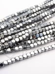 Cub de hematit 3mm, gaură nemagnetică 1mm ~130 buc ~40cm1wt 352827