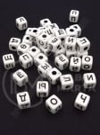 Cub 10x10mm litere gaură 3.5mm 1 pachet 40g ~ 44 buc 312630