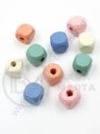 Cub de lemn 10x10mm, gaură mixtă 3,5mm, 1 pack 40g ~80buc 321349