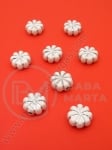 Flori albe cu fir argintiu 13x6mm, 1 pachet, 40g ~59 buc. 312158